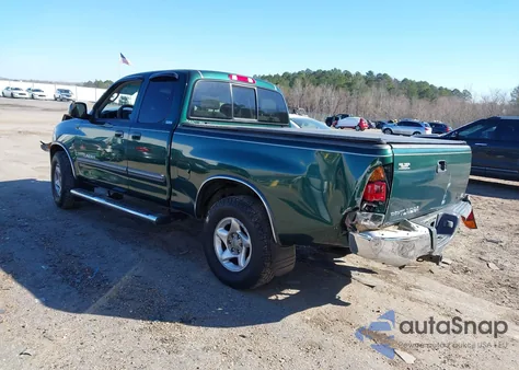 2003 Toyota Tundra Sr5 V8 z USA, uszkodzony, nr VIN 5TBRT34193S435290